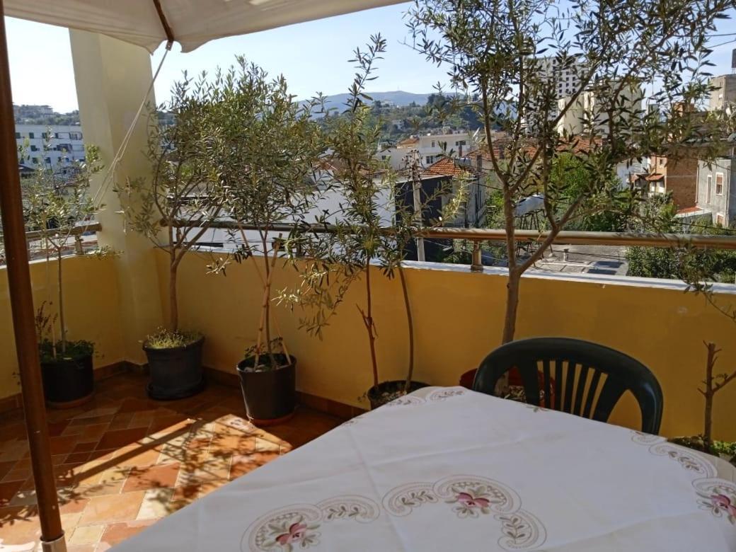 Guest Room Near Historical Center Wlora Zewnętrze zdjęcie