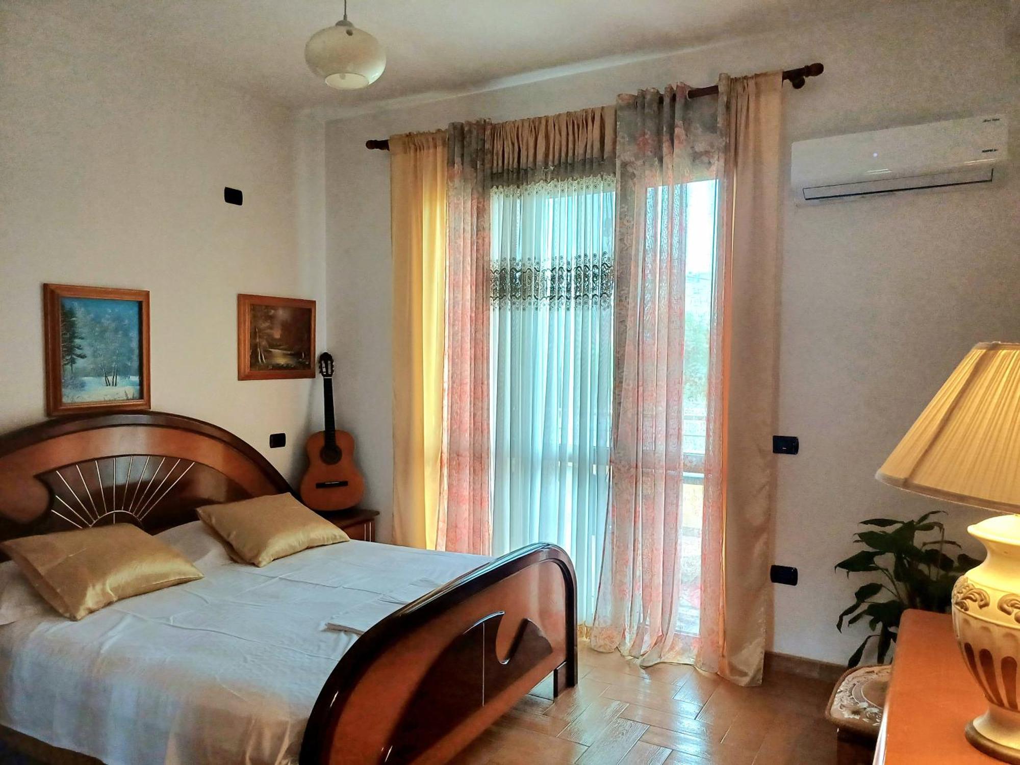 Guest Room Near Historical Center Wlora Zewnętrze zdjęcie